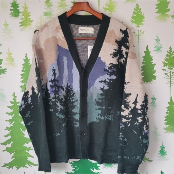 New Abercrombie & Fitch Medium, Soft Sweater Cardigan. - Picture 1 of 9